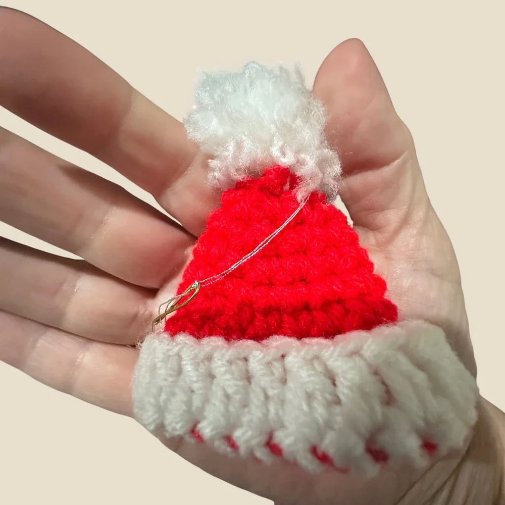 Handmade Crochet Mini Santa Hat‎ Ornament Christmas Decor Red White Pom Beanie